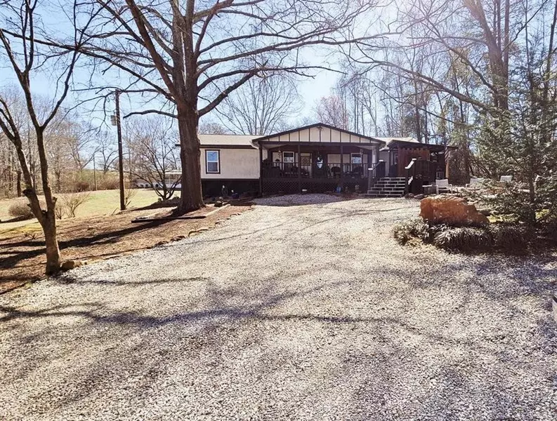 274 Silver Dollar RD, Maysville, GA 30558