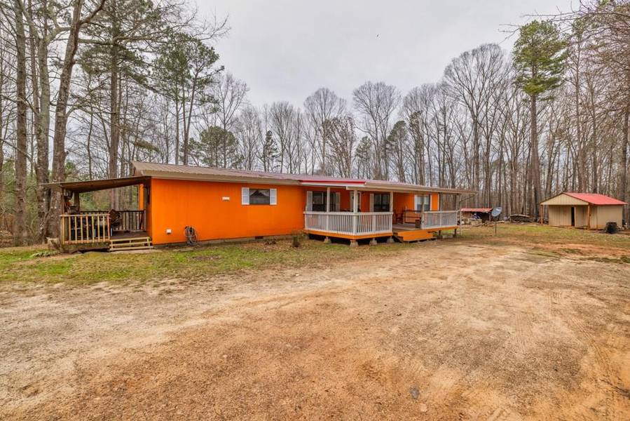 1072 Jim Johnson RD, Winder, GA 30680