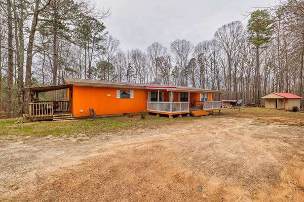 1072 Jim Johnson RD, Winder, GA 30680