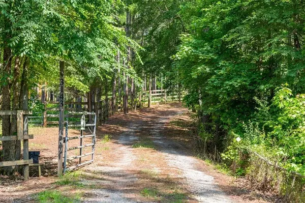 3030 DEMOONEY RD, College Park, GA 30349