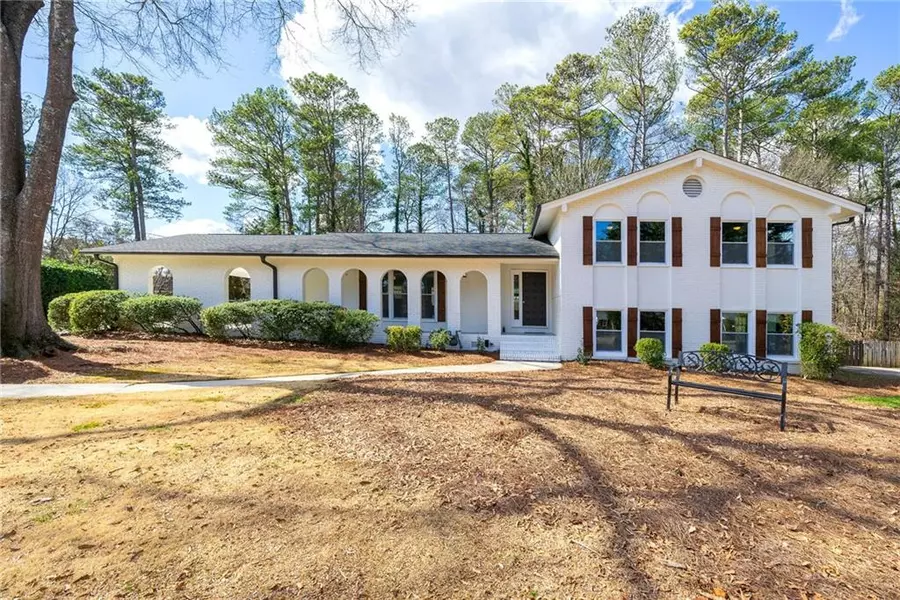 355 Jade Cove DR, Roswell, GA 30075