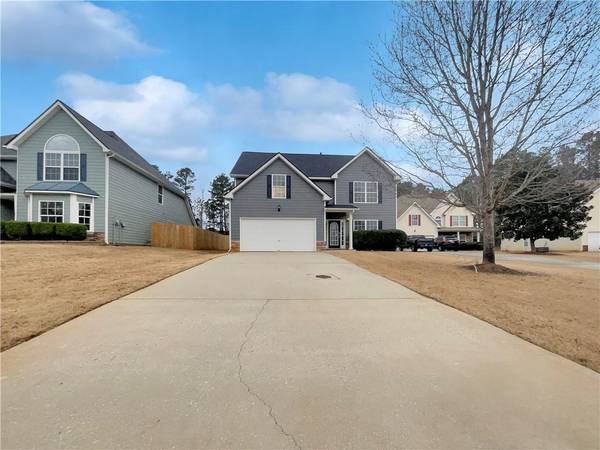 46 Briandwood DR, Newnan, GA 30265