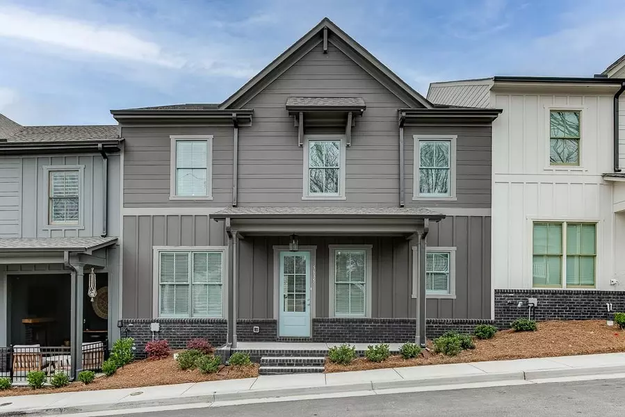 5635 Pine ST #18, Flowery Branch, GA 30542