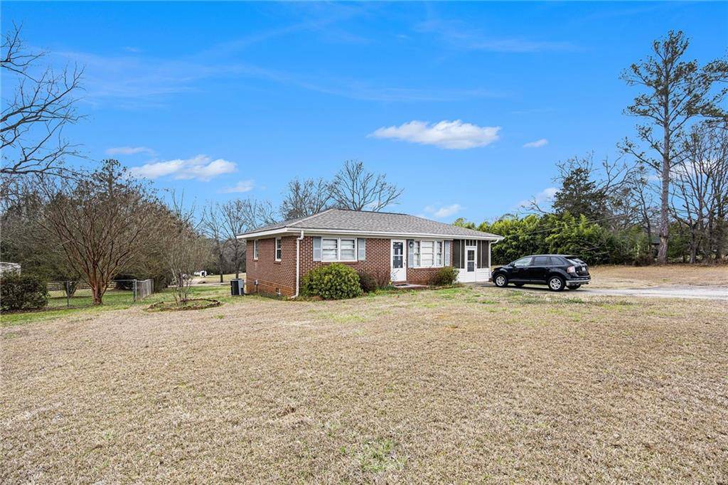 Watkinsville, GA 30677,2041 Simonton Bridge RD