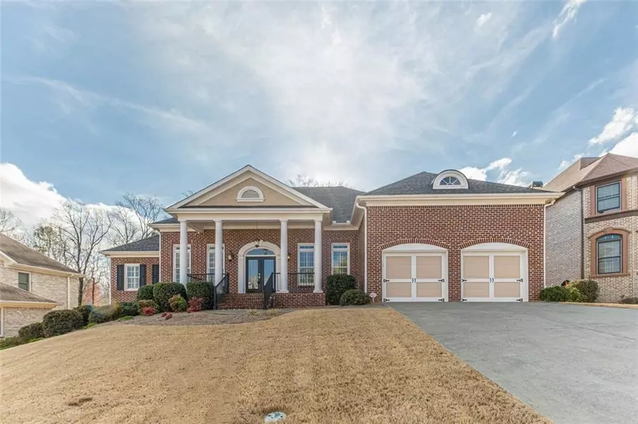 2705 Ivy Brook LN, Buford, GA 30519