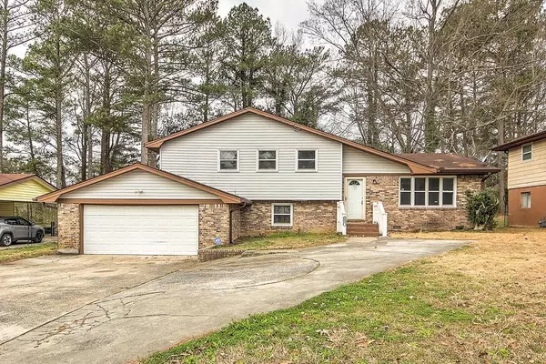 6625 Connell RD, Fairburn, GA 30213