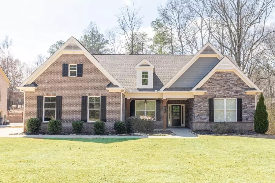 472 Thomas Drive, Loganville, GA 30052