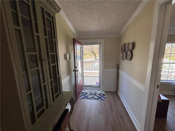 Acworth, GA 30101,220 Lakeshore CIR SE