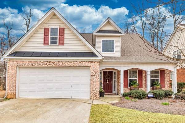 5658 Ashmoore CT, Flowery Branch, GA 30542