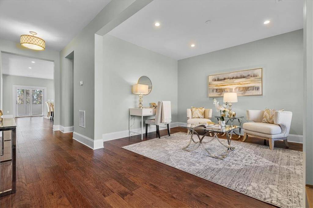Alpharetta, GA 30009,2616 Kentwood LN
