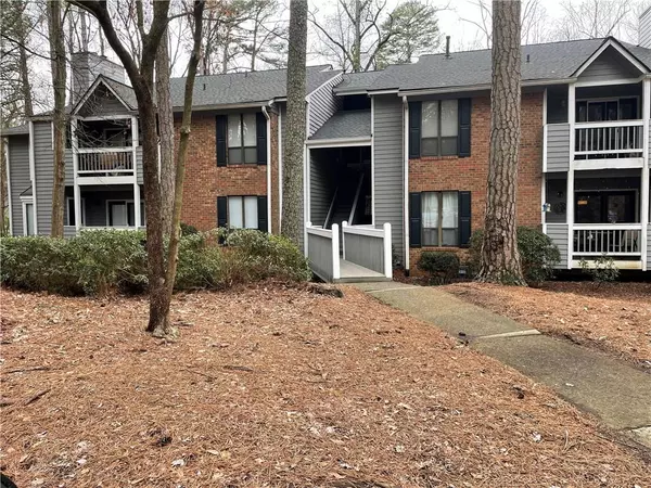 501 Warm Springs CIR,  Roswell,  GA 30075