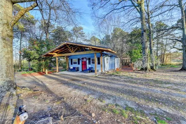 Winder, GA 30680,307 Carl Cedar Hill RD