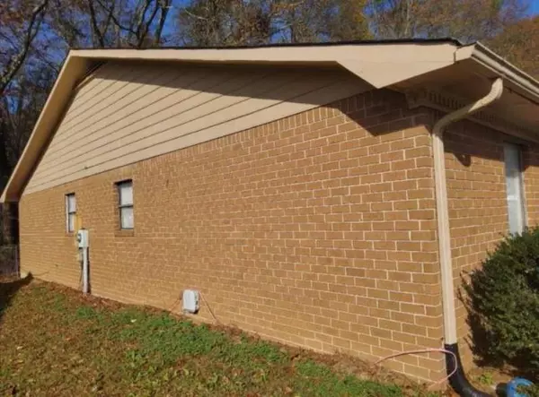 Conyers, GA 30012,1053 Green Valley DR