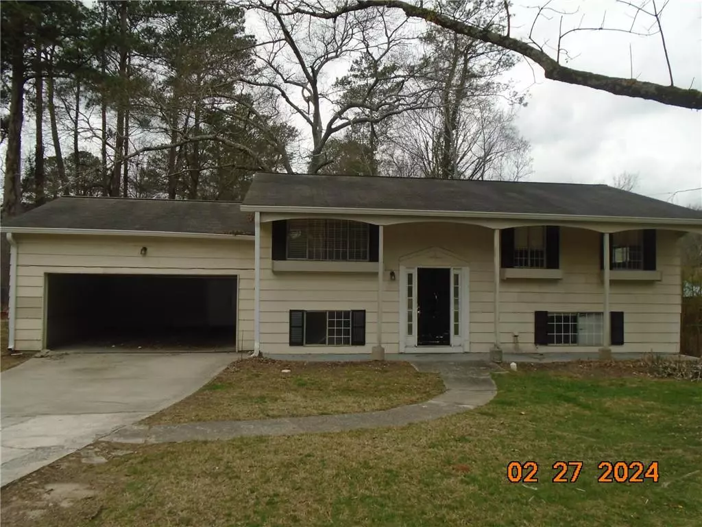 Riverdale, GA 30296,1208 Pineglen DR