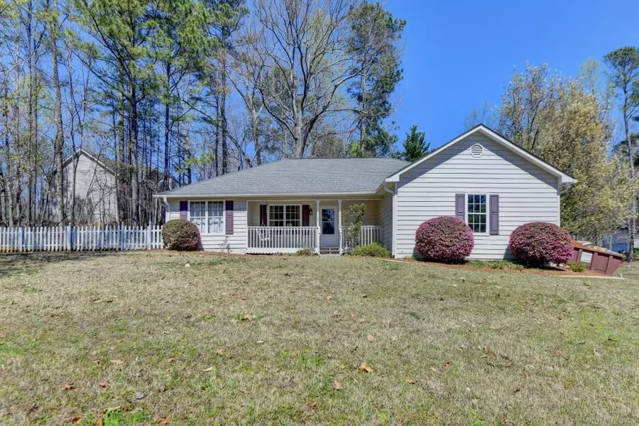 8615 Topaz CT, Gainesville, GA 30506