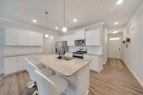 738 Woodstock Grove DR Woodstock, GA 30188