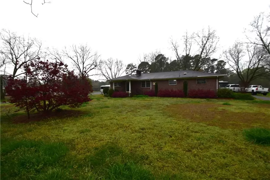 351 Smith RD, Lavonia, GA 30553