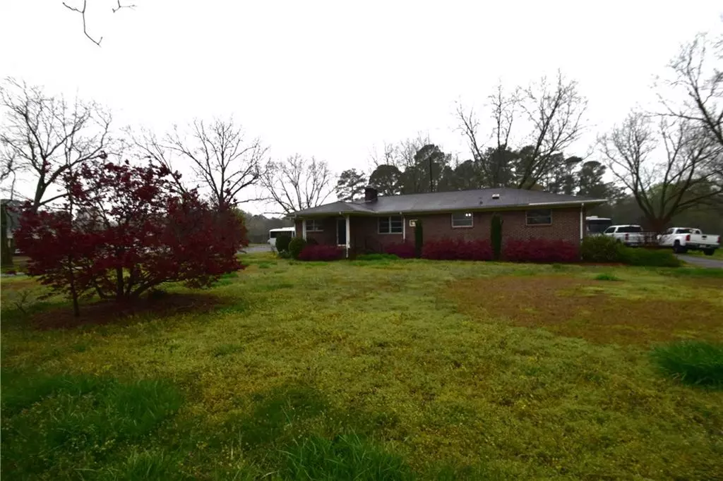 Lavonia, GA 30553,351 Smith RD