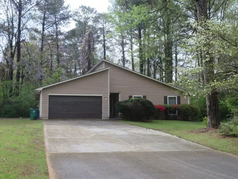 4946 Windmill LN, Ellenwood, GA 30294