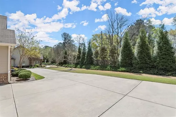 Marietta, GA 30064,2396 Tree Arbor WAY