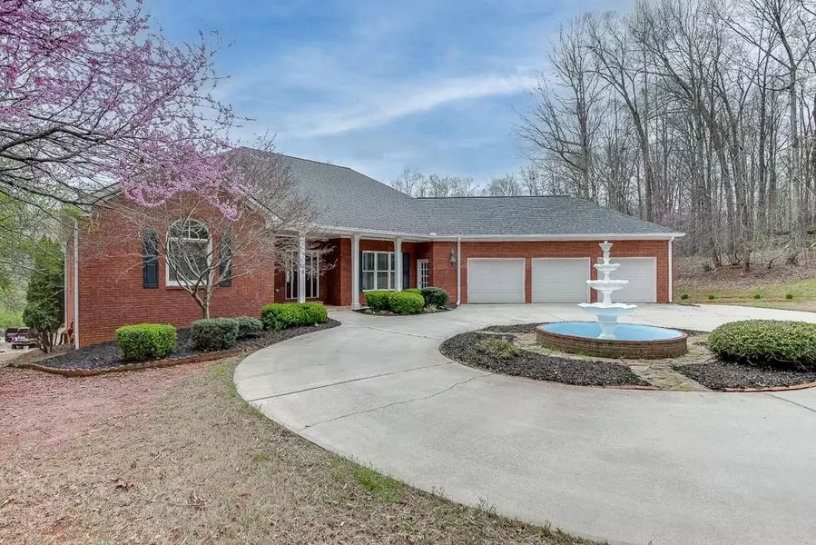 4724 Oak Glen CT, Gainesville, GA 30507