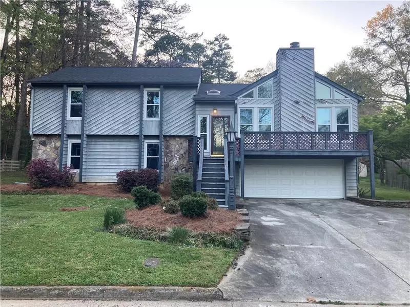 1048 Cedar Forest CT, Stone Mountain, GA 30083