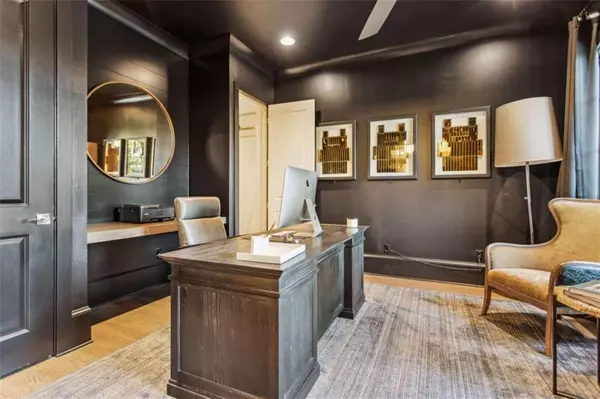 4075 Peachtree Dunwoody RD NE Atlanta, GA 30319