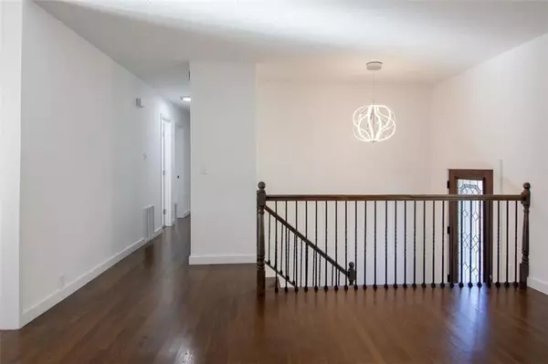 Marietta, GA 30060,208 LONGLEAF DR SE