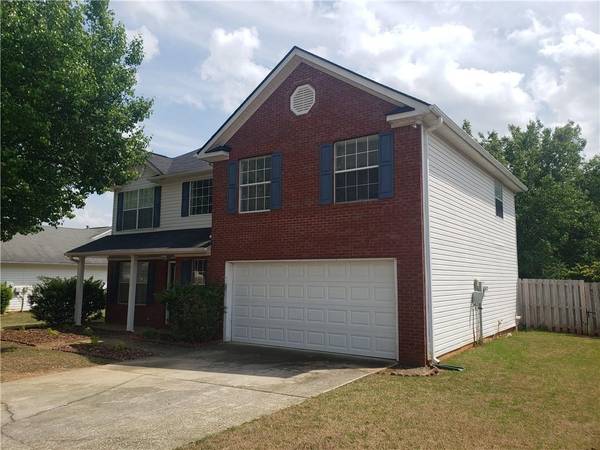 12064 Red Ivy LN, Fayetteville, GA 30215