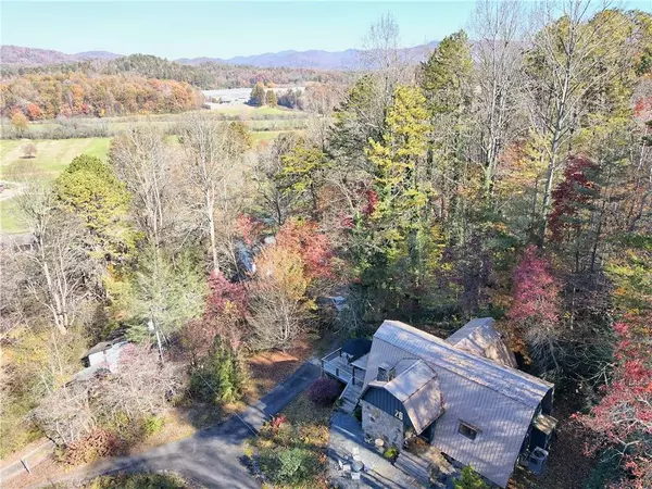 Rabun Gap, GA 30568,26 Muffin LN