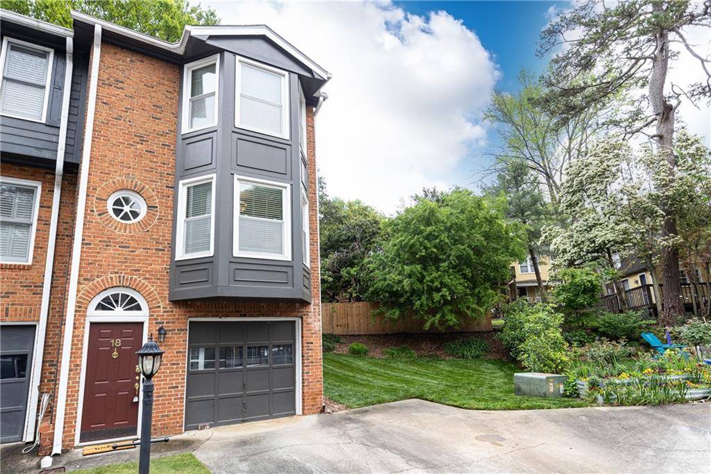 Atlanta, GA 30307,428 Page AVE NE #18