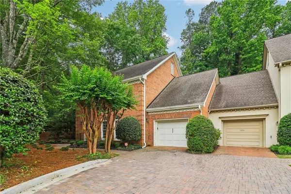 Sandy Springs, GA 30350,1048 Huntcliff