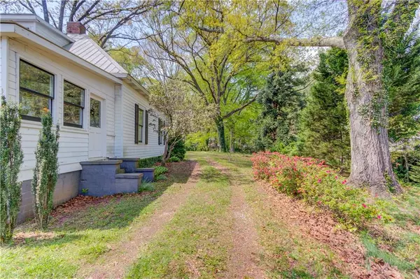 Lilburn, GA 30047,101 1st AVE NW