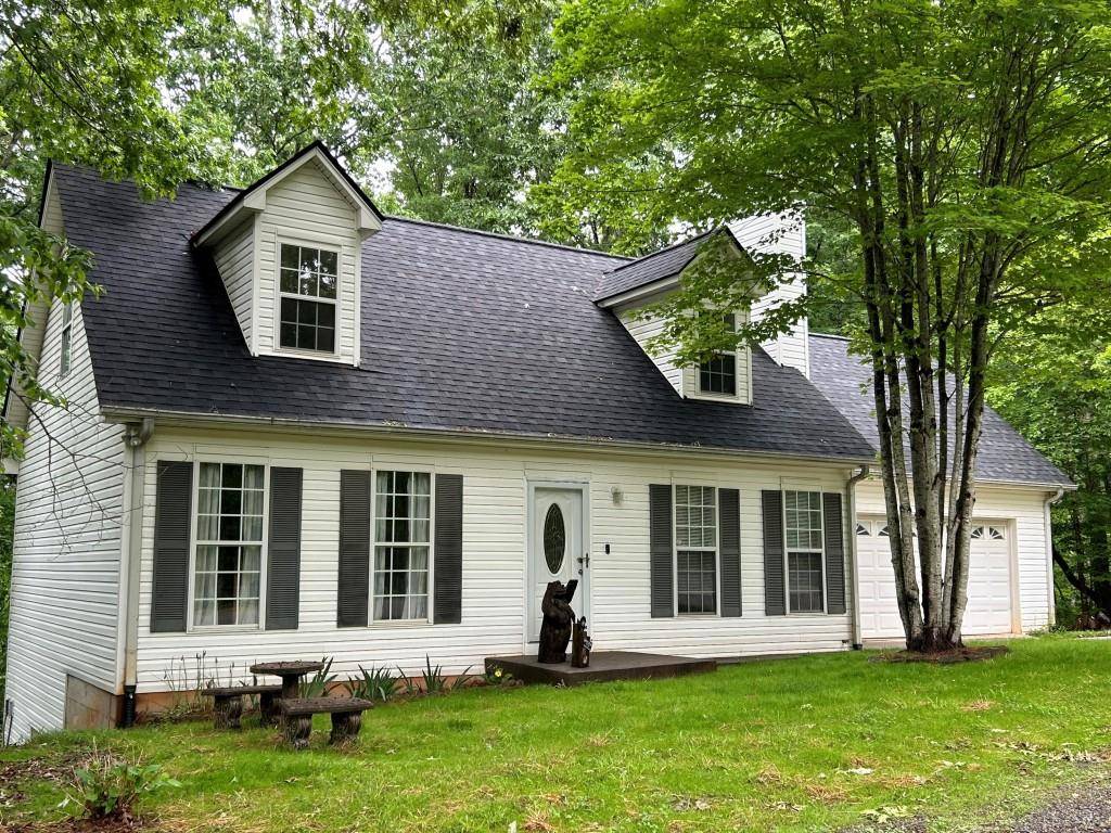 320 Cherokee TRCE, Dahlonega, GA 30533