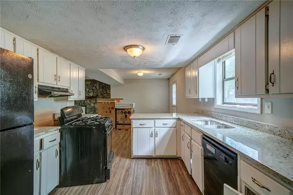 Riverdale, GA 30296,7156 Whitfield DR
