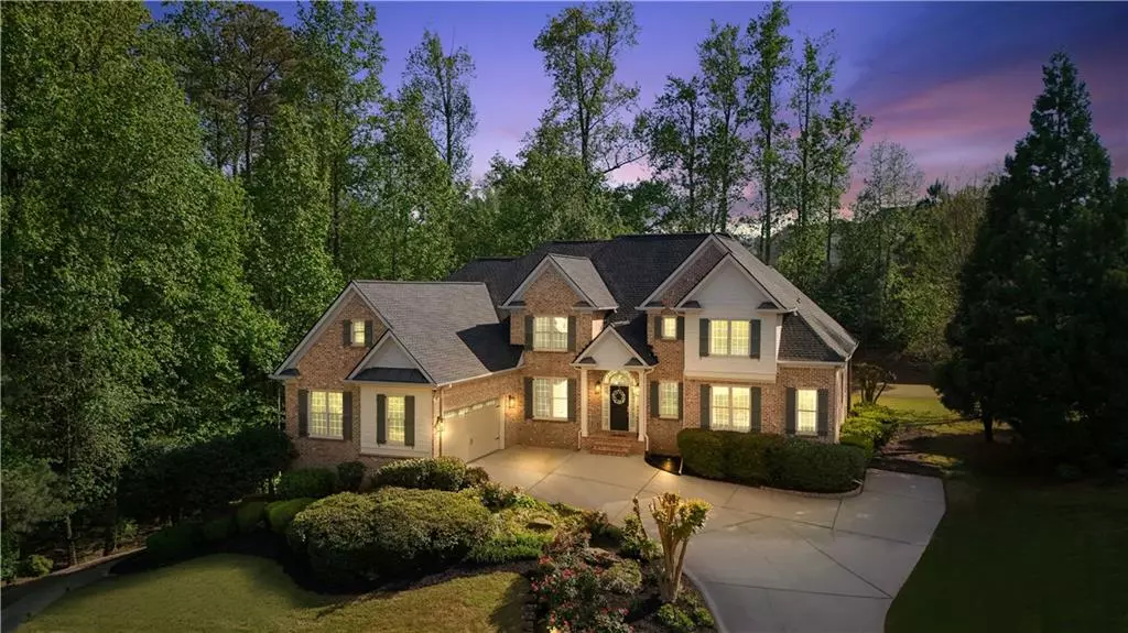 2309 Glenmore LN, Snellville, GA 30078