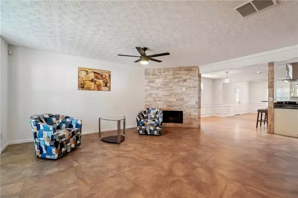 Sugar Hill, GA 30518,4860 Markim Forest LN