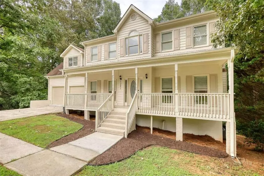 1241 Scenic Brook Trl, Conyers, GA 30094