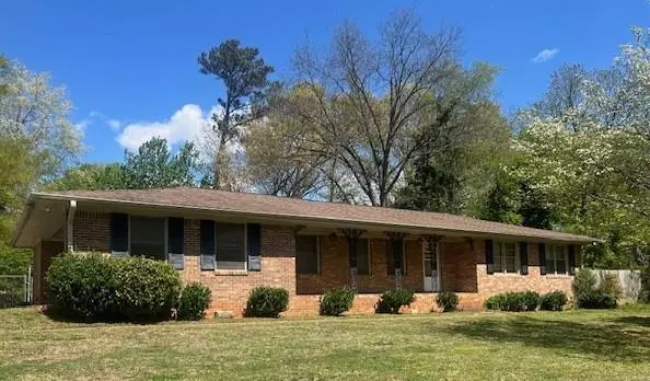 1373 Cherokee TRL, Lawrenceville, GA 30043