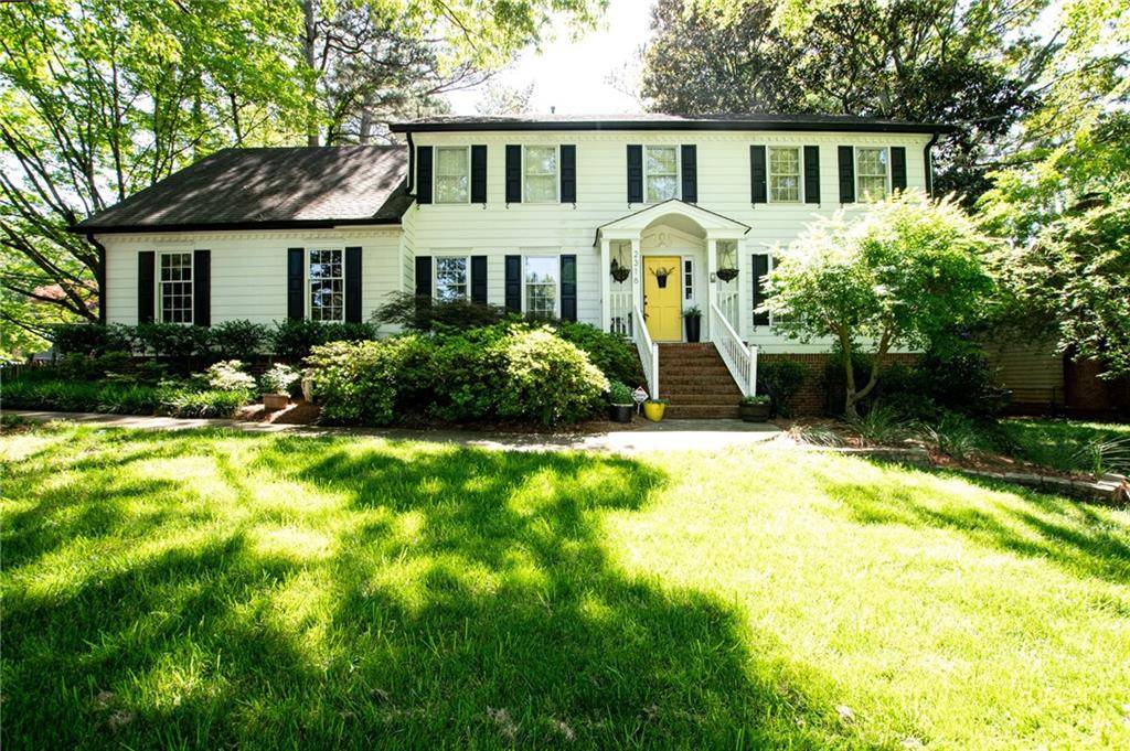 2316 Farm Bell LN, Lawrenceville, GA 30044