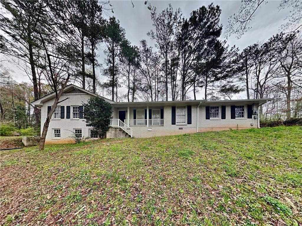 5981 Little Mountain DR, Ellenwood, GA 30294