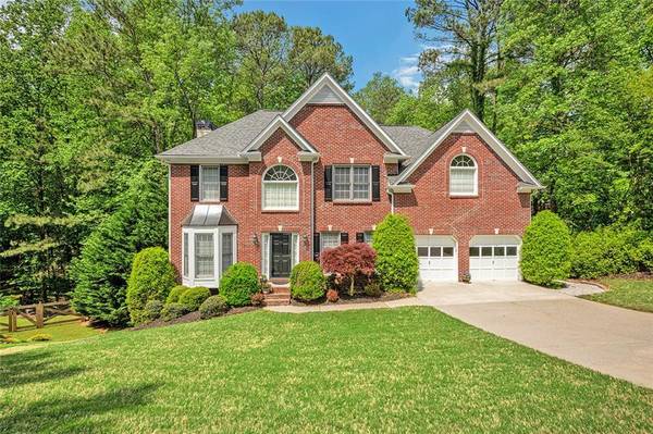 9135 Twelvestones DR, Roswell, GA 30076