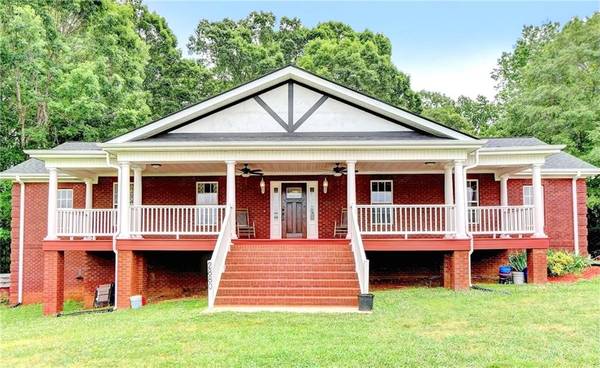 2880 H D Atha RD, Covington, GA 30014