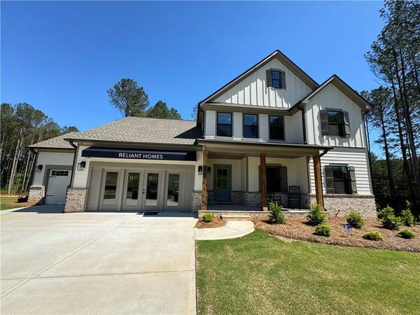 1055 Red Oak Lane,  Loganville,  GA 30052