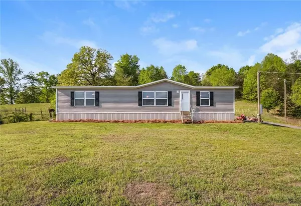 1627 Old 441 S, Tiger, GA 30576