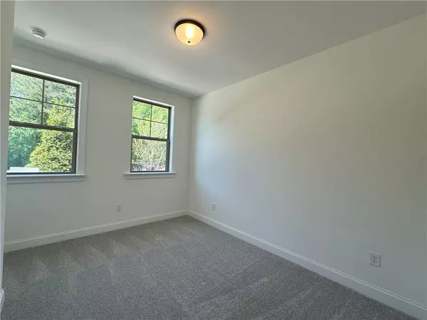 Atlanta, GA 30339,4024 Allegretto CIR