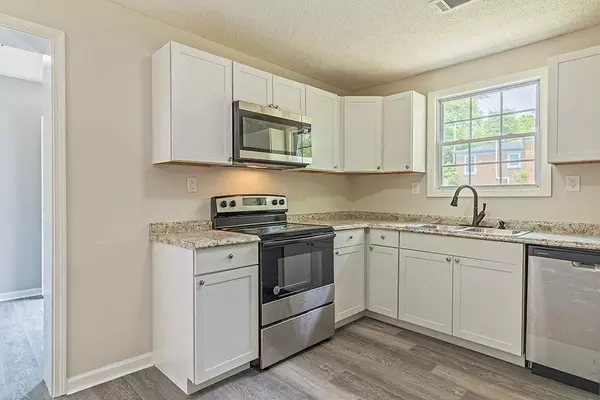 Macon, GA 31204,445 LILLY AVE