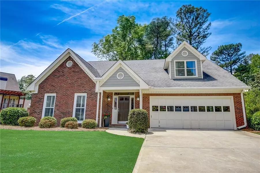 810 Doe Hill LN, Roswell, GA 30075