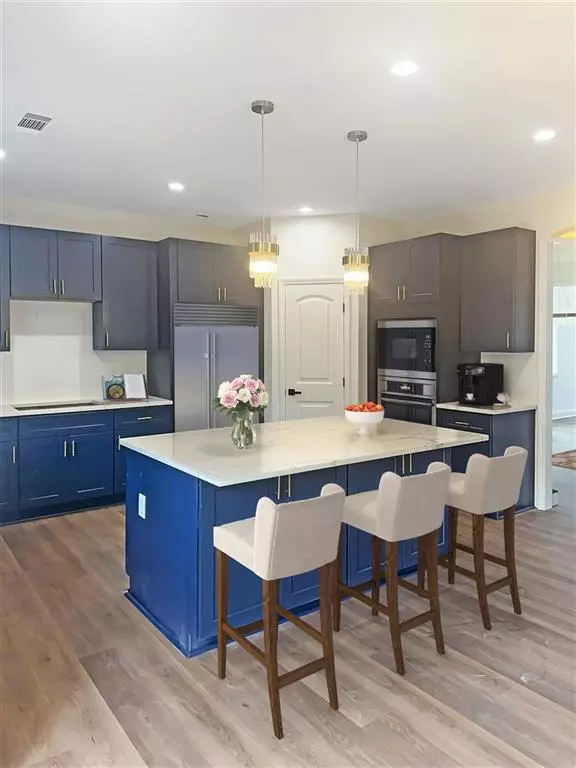 Buford, GA 30519,1221 Newbridge CIR