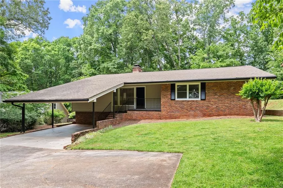 670 Mountain View CIR, Gainesville, GA 30501